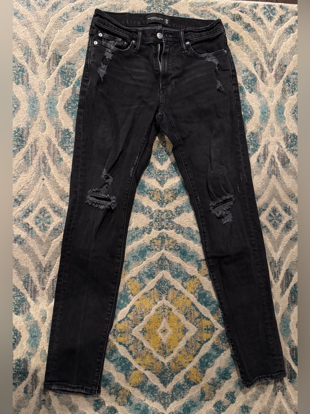 Abercrombie & Fitch Black Distressed Skinny Jeans never worn, mens 29-30